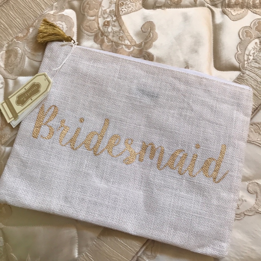 Bridesmaid pouch!
